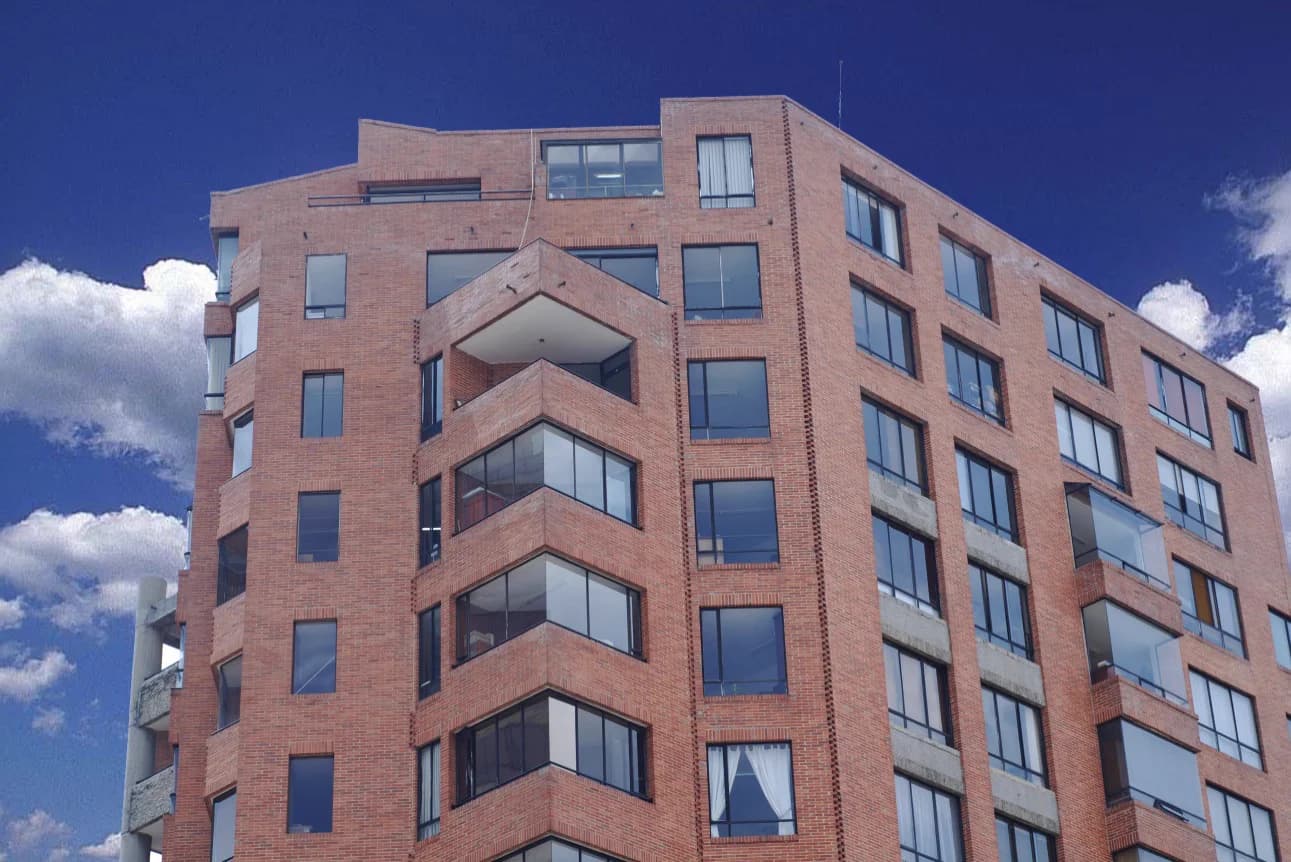 Conjunto Residencial Baviera - Vista General de la Obra