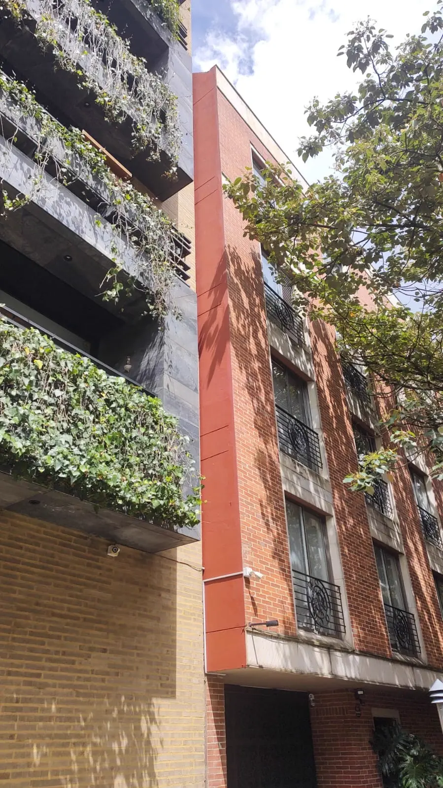 Edificio Parque de la 96 - Vista General de la Obra